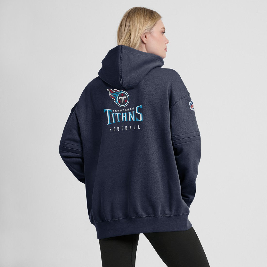 Tennessee Titans Women's 2023 Sideline Club Fleece Pullover Hoodie | NFL Hot
