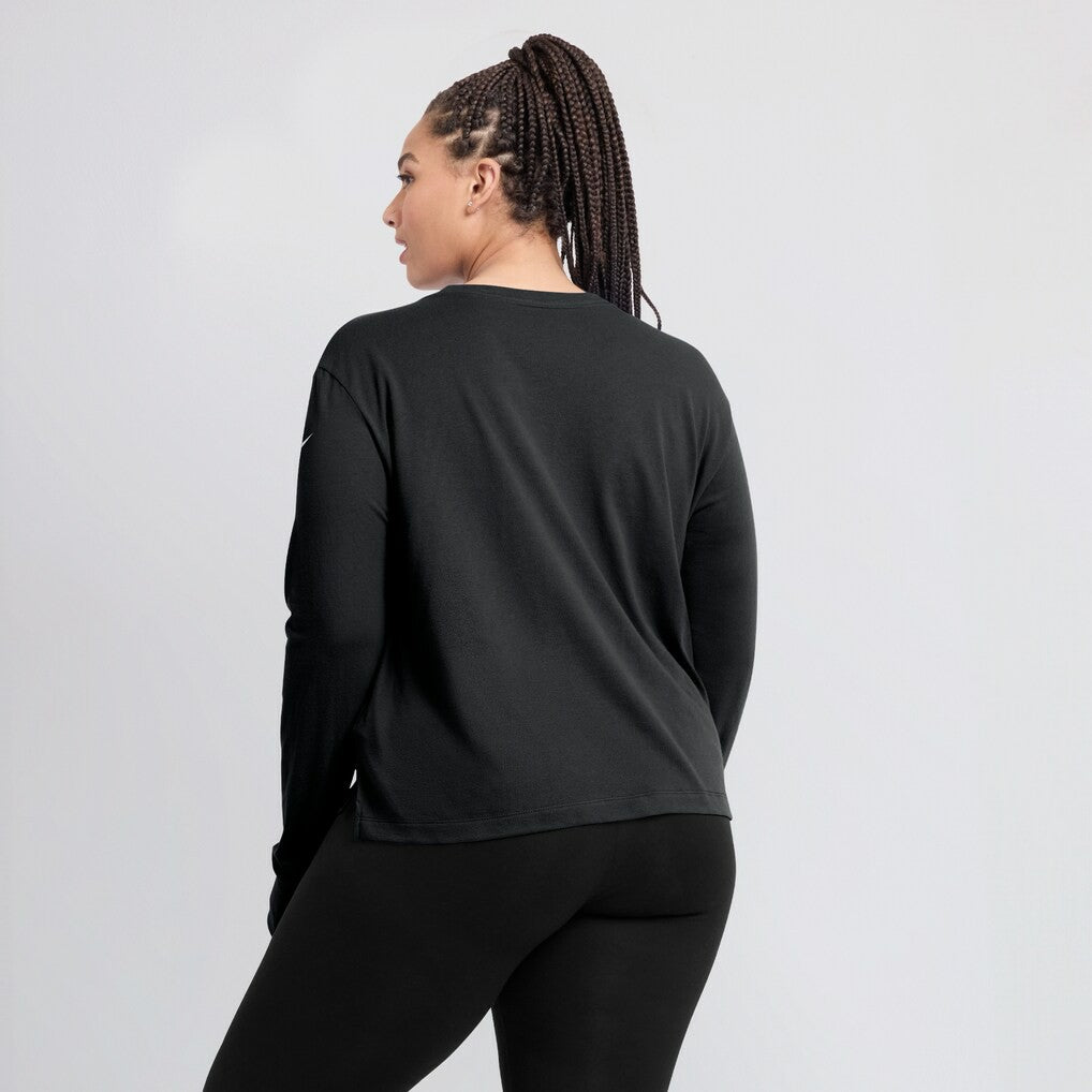 Las Vegas Raiders Women's Modest Crop Performance Long Sleeve T-Shirt | NFL On sale