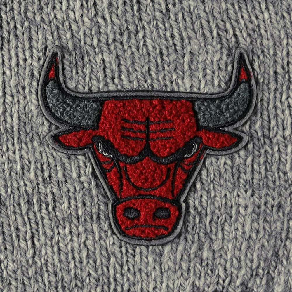Gray Chicago Bulls Lusso Women's Scarletts Lantern Sleeve Tri-Blend V-Neck Pullover Sweater | NBA