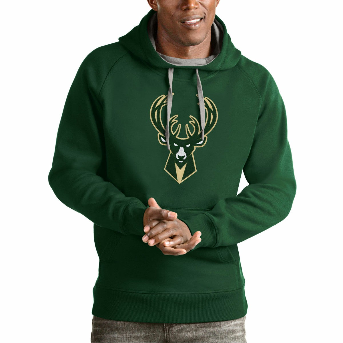 Green Milwaukee Bucks Antigua Team Logo Victory Pullover Hoodie | NBA