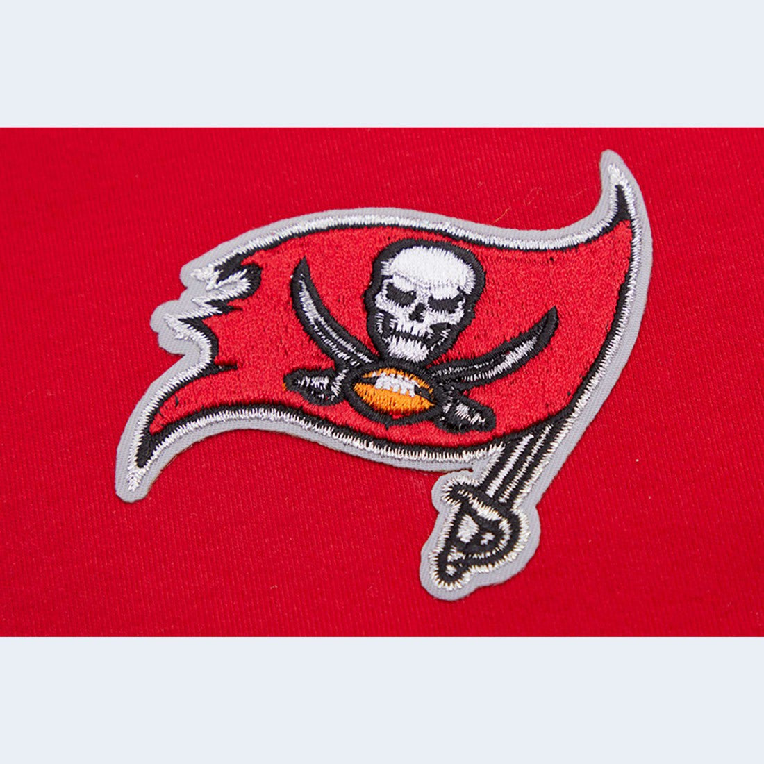 Tampa Bay Buccaneers Pro Standard Women's Ombre Wordmark Classic Cropped Tank Top | NFL Near me