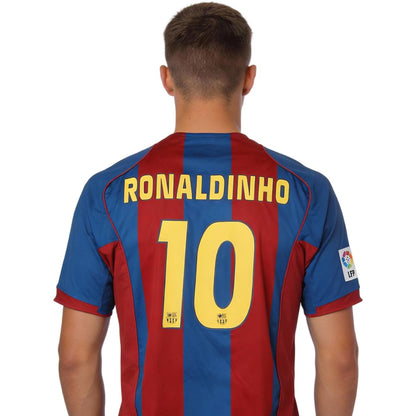Ronaldinho #10 Retro Barcelona Home Jersey 2004/05