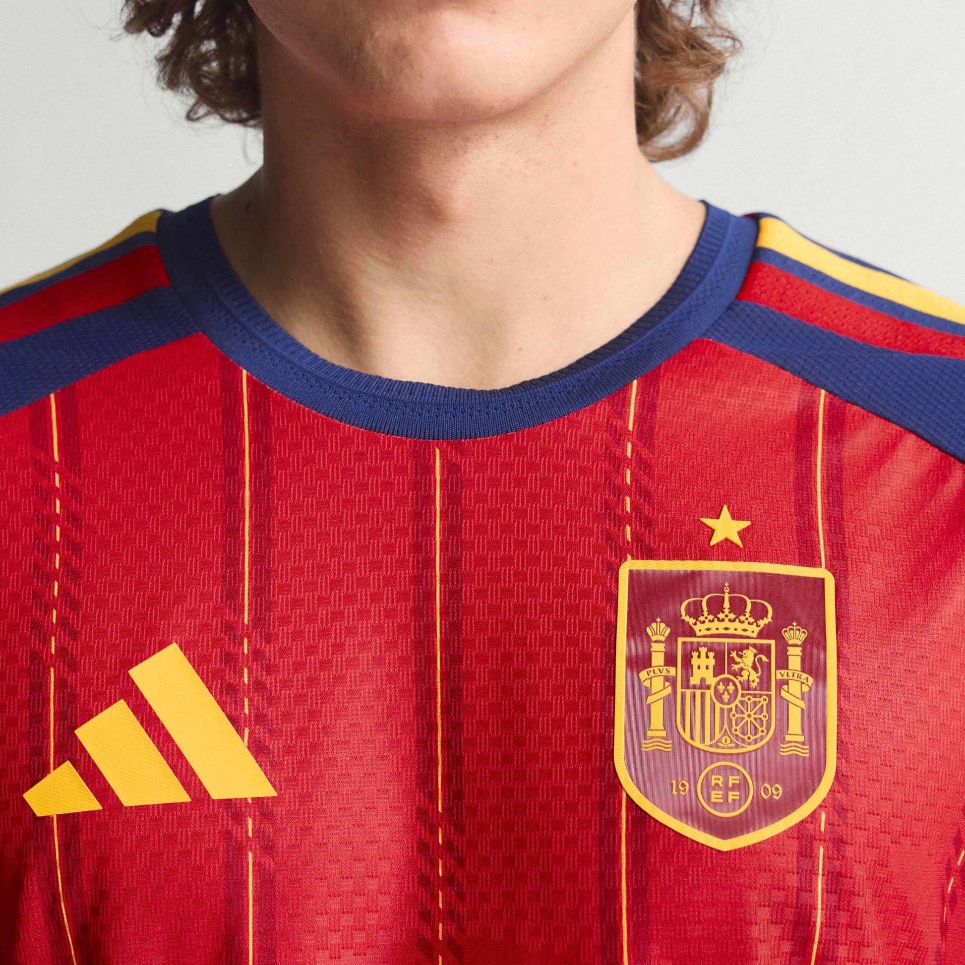 Spain 2026  Men's Authentic Home Long-Sleeve Soccer Jersey