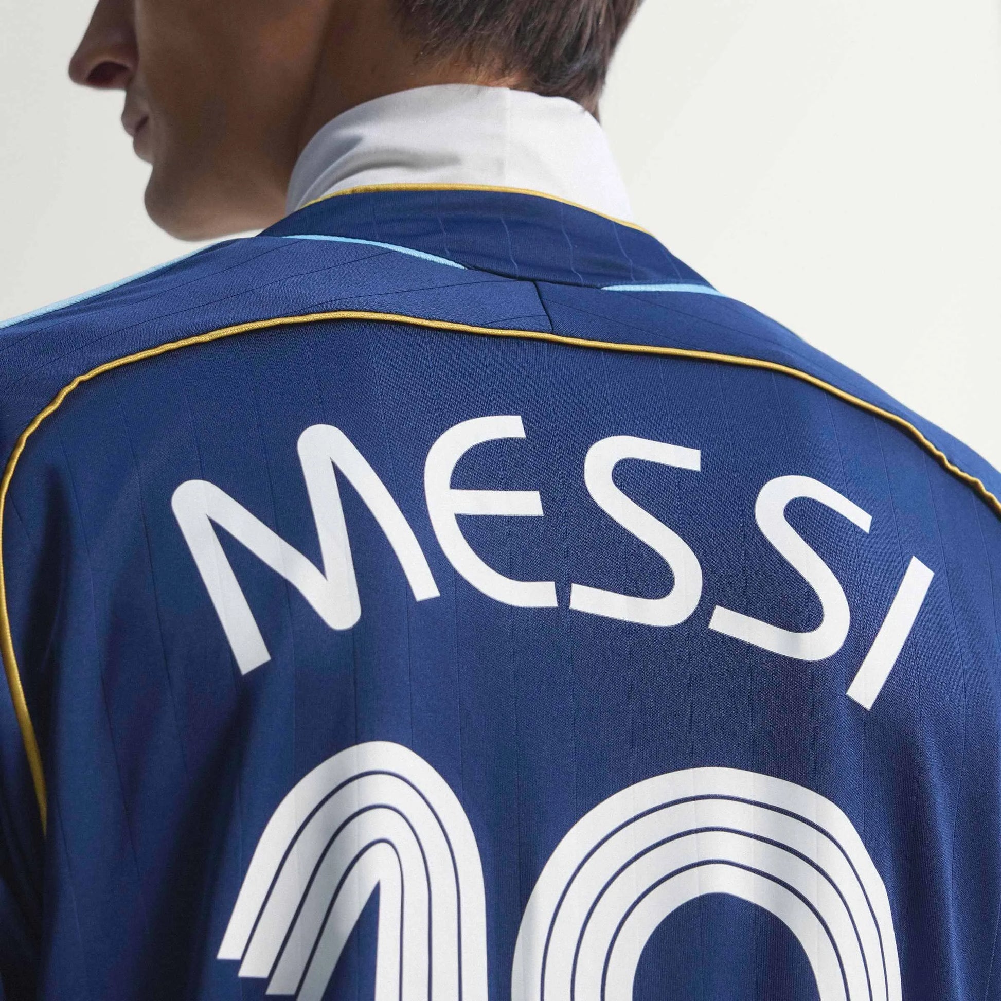 Argentina 2006  Men's Retro Stadium Away Messi #19 Soccer Jersey