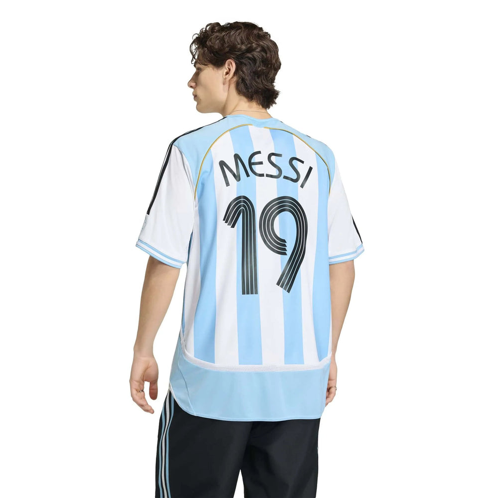 Argentina 2006  Men's Retro Stadium Home Messi #19 Soccer Jersey