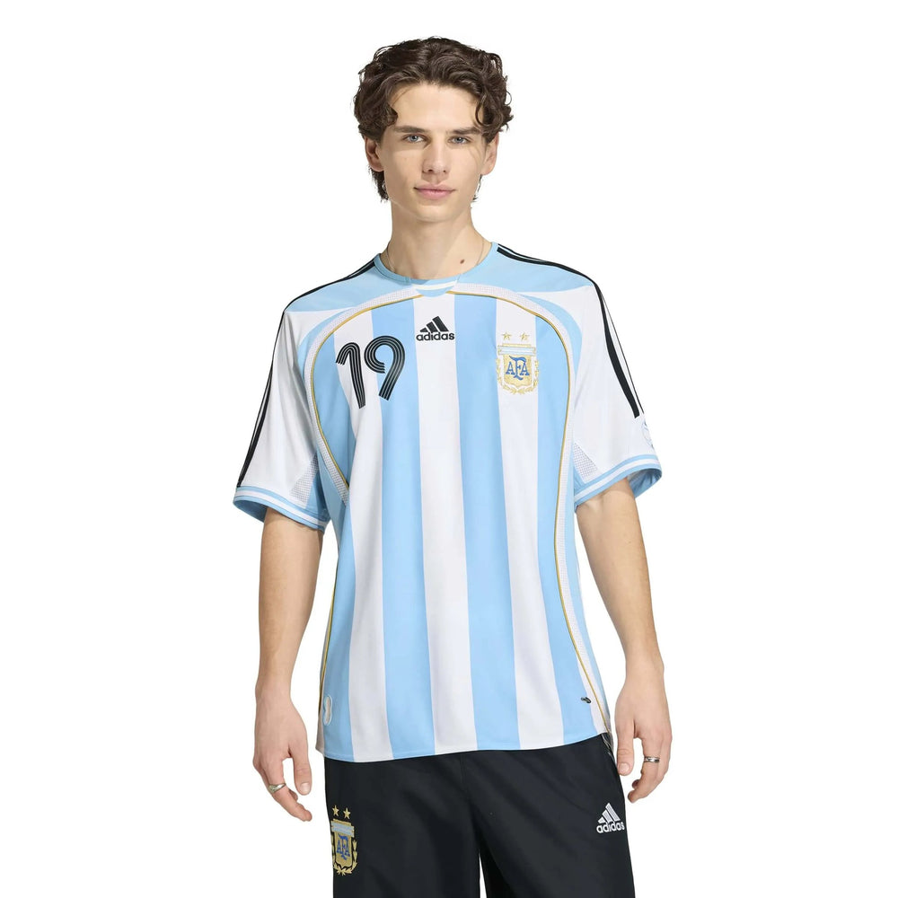 Argentina 2006  Men's Retro Stadium Home Messi #19 Soccer Jersey