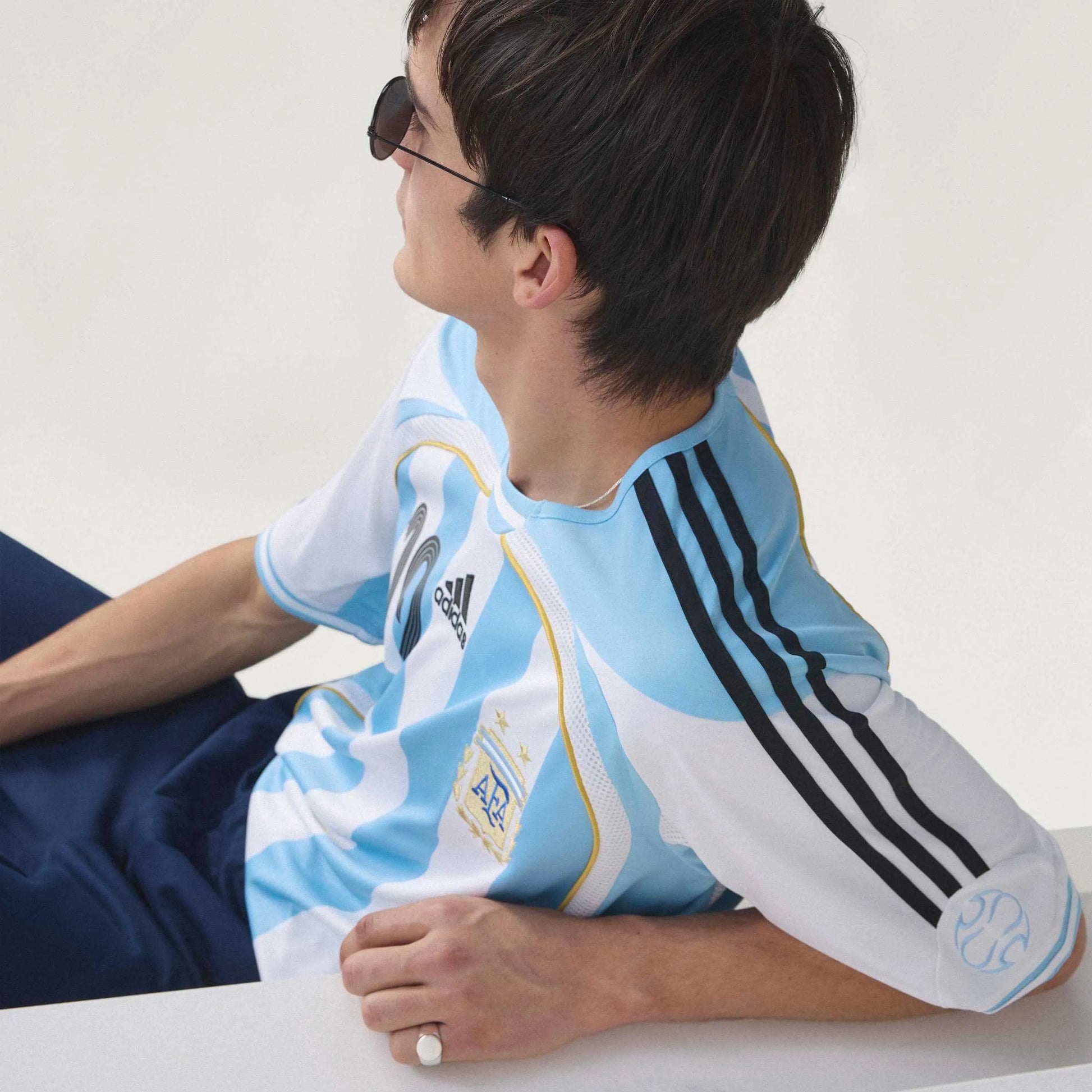 Argentina 2006  Men's Retro Stadium Home Messi #19 Soccer Jersey